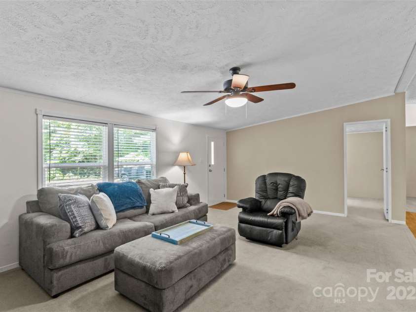 715 Eagle Heart Lane, Rock Hill, SC 29730.  MLS# CAR4282850, YatesRealty ID 27274. 