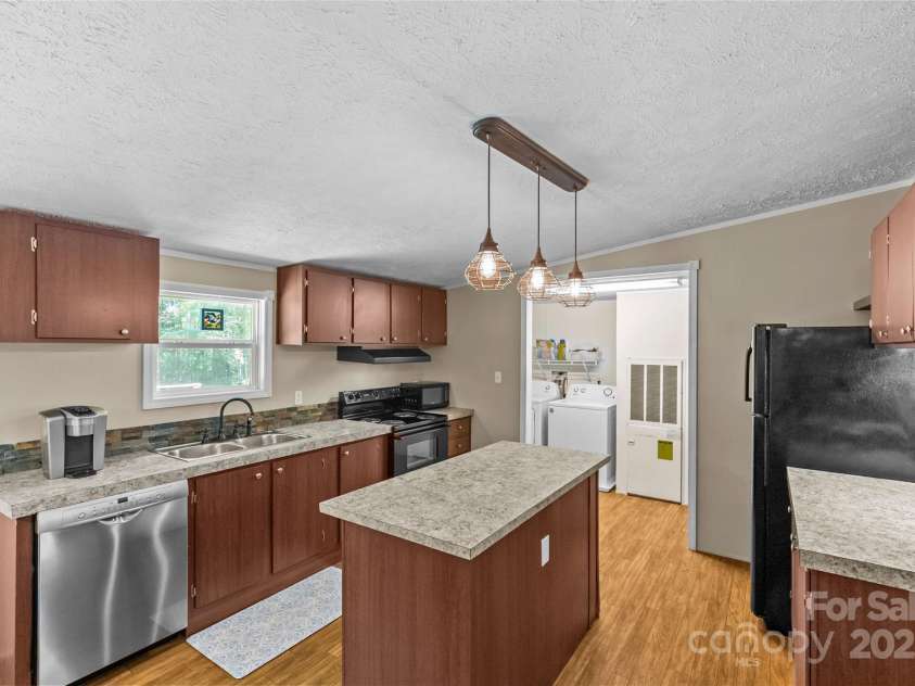 715 Eagle Heart Lane, Rock Hill, SC 29730.  MLS# CAR4282850, YatesRealty ID 27274. 