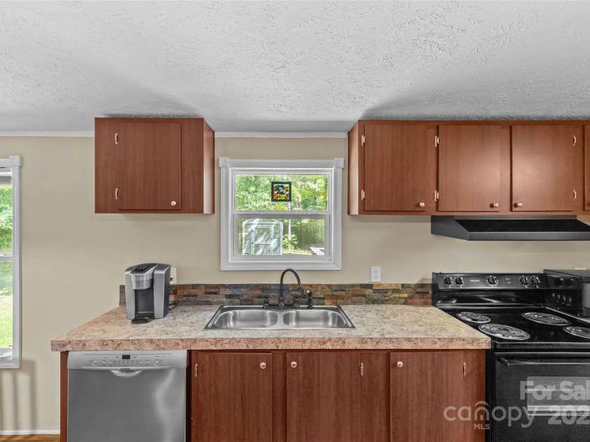 715 Eagle Heart Lane, Rock Hill, SC 29730.  MLS# CAR4282850, YatesRealty ID 27274. 