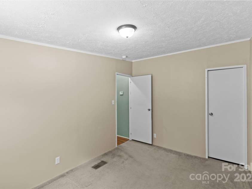 715 Eagle Heart Lane, Rock Hill, SC 29730.  MLS# CAR4282850, YatesRealty ID 27274. 