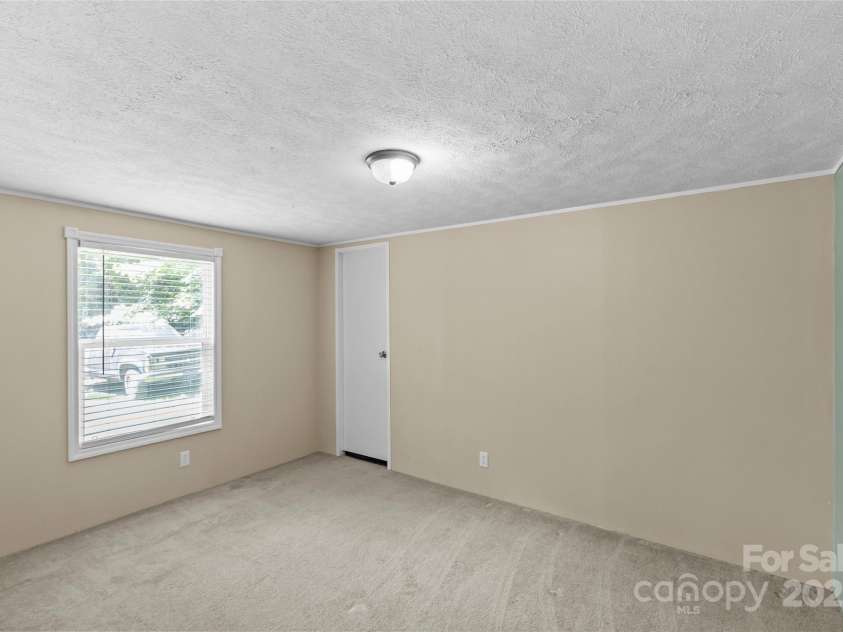 715 Eagle Heart Lane, Rock Hill, SC 29730.  MLS# CAR4282850, YatesRealty ID 27274. 