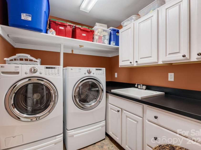 3 Amherst Road, Asheville, NC 28803.  MLS# CAR4281202, YatesRealty ID 27275. Laundry Lower Level