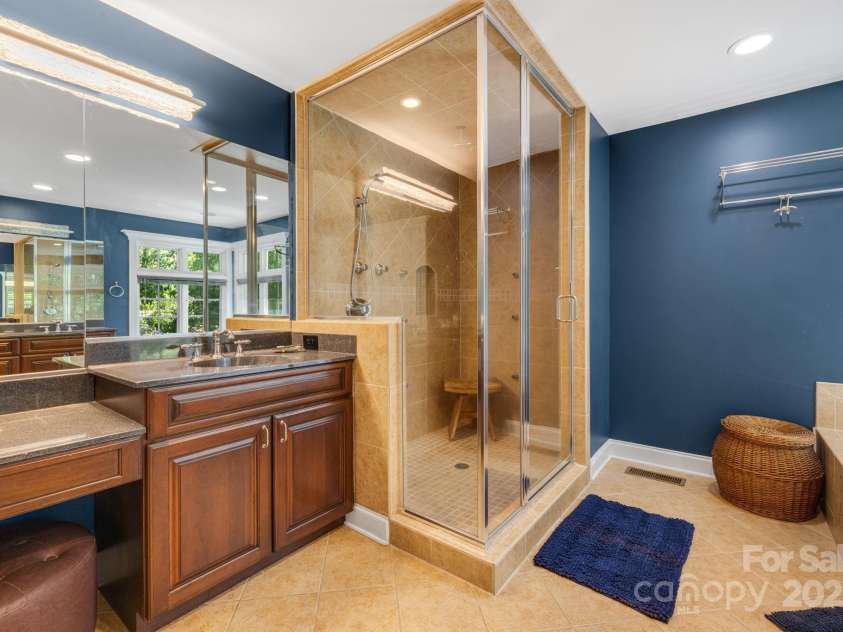 3 Amherst Road, Asheville, NC 28803.  MLS# CAR4281202, YatesRealty ID 27275. Primary Bathroom