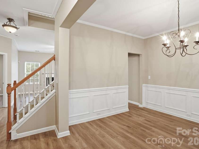 6427 Hermsley Road, Charlotte, NC 28278.  MLS# CAR4386476, YatesRealty ID 27275. 