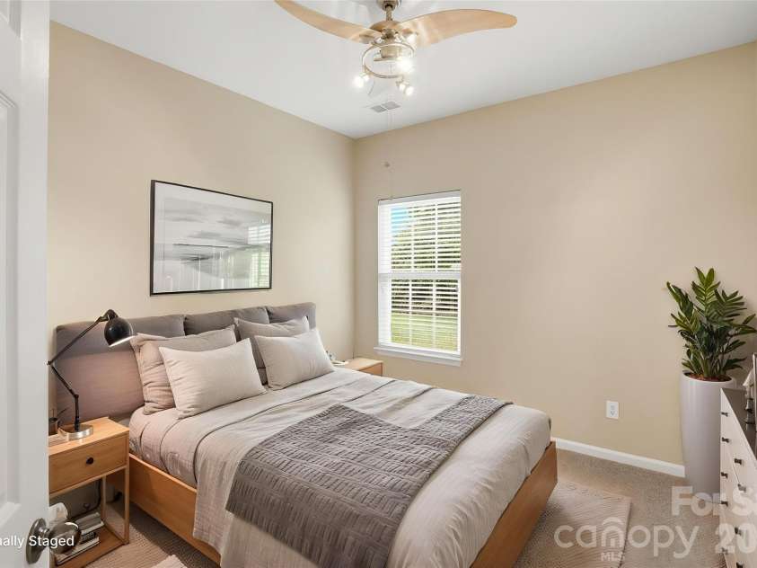 6427 Hermsley Road, Charlotte, NC 28278.  MLS# CAR4386476, YatesRealty ID 27275. Virtually Staged