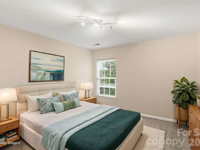 6427 Hermsley Road, Charlotte, NC 28278.  MLS# CAR4386476, YatesRealty ID 27275. Virtually Staged