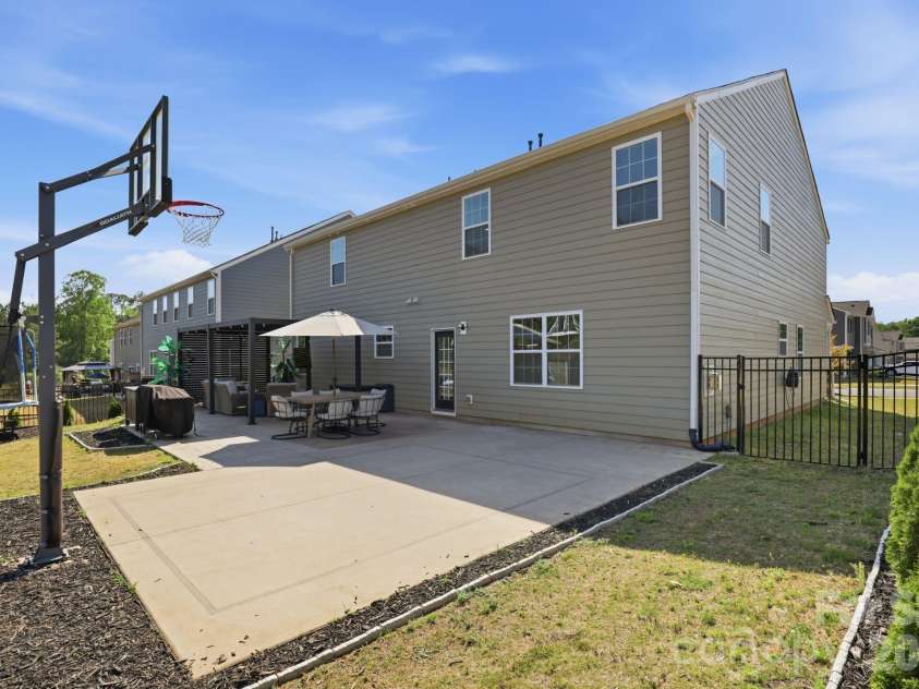 103 Edgehill Court, Troutman, NC 28166.  MLS# CAR4386975, YatesRealty ID 27278. 