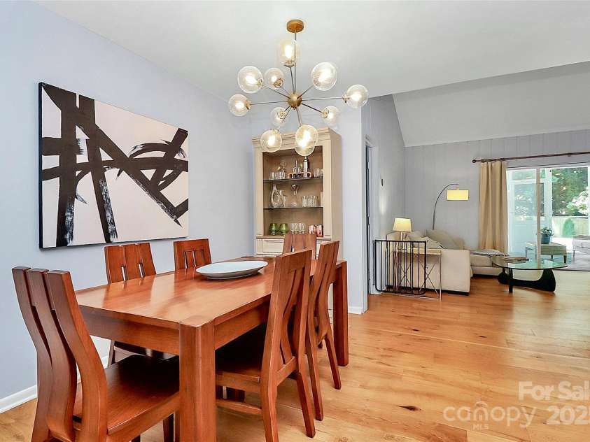 4906 Crooked Oak Lane, Charlotte, NC 28226.  MLS# CAR4280222, YatesRealty ID 27278. 