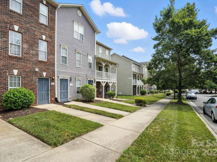 113 Steam Engine Drive, Mooresville, NC 28115.  MLS# CAR4281457, YatesRealty ID 27279. 