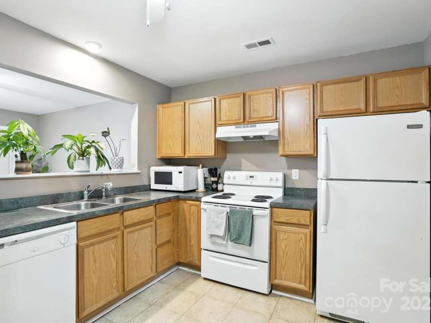 113 Steam Engine Drive, Mooresville, NC 28115.  MLS# CAR4281457, YatesRealty ID 27279. 