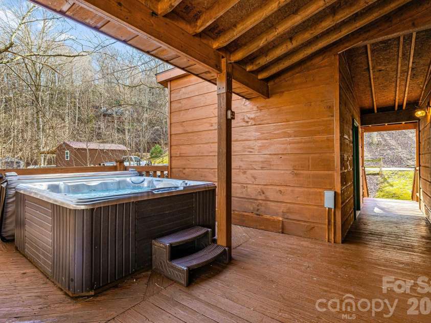 233 Rocky Top Road, Maggie Valley, NC 28751.  MLS# CAR4348855, YatesRealty ID 2728. 