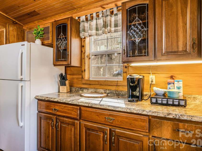 233 Rocky Top Road, Maggie Valley, NC 28751.  MLS# CAR4348855, YatesRealty ID 2728. 