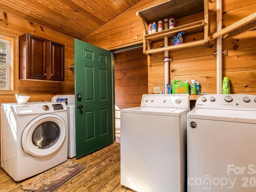 233 Rocky Top Road, Maggie Valley, NC 28751.  MLS# CAR4348855, YatesRealty ID 2728. 