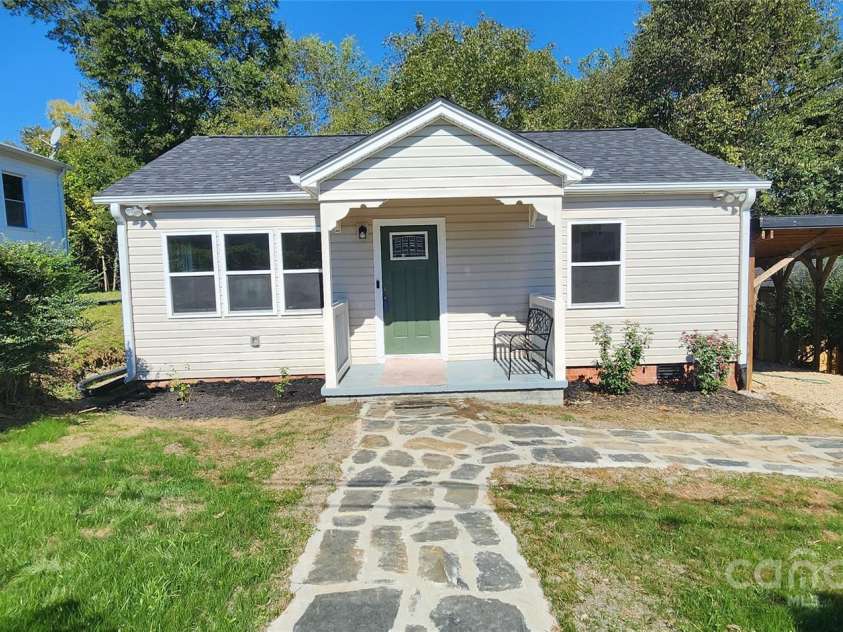 87 Woodsdale Place, Concord, NC 28025.  MLS# CAR4193487, YatesRealty ID 2728. 