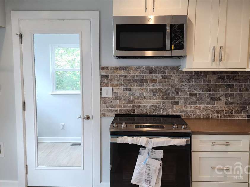 87 Woodsdale Place, Concord, NC 28025.  MLS# CAR4193487, YatesRealty ID 2728. 