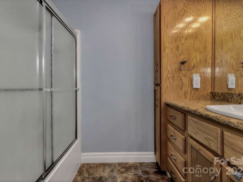 151 Ponderosa Drive, Swannanoa, NC 28778.  MLS# CAR4261505, YatesRealty ID 27281. 