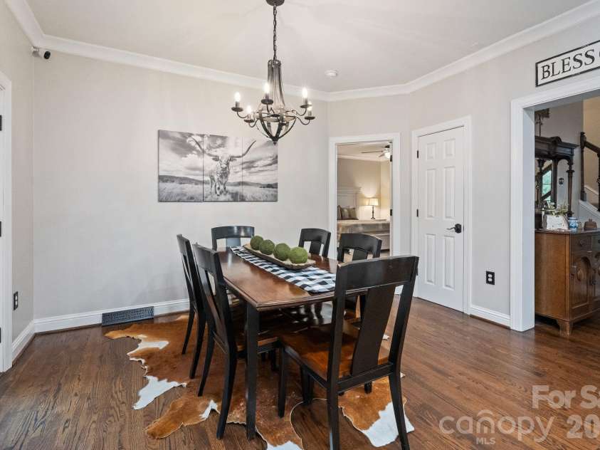 1744 Lowe Drive, Catawba, NC 28609.  MLS# CAR4384724, YatesRealty ID 27281. Dining Area