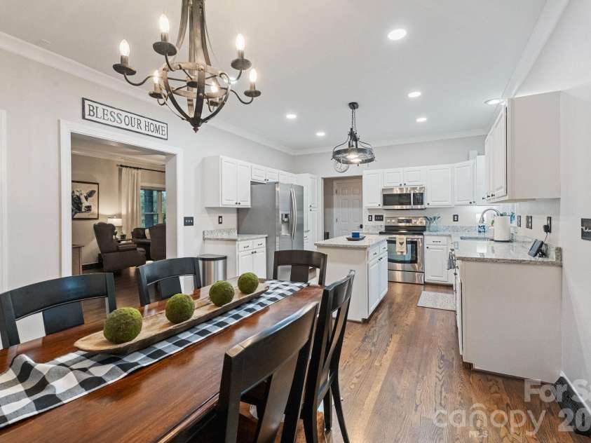 1744 Lowe Drive, Catawba, NC 28609.  MLS# CAR4384724, YatesRealty ID 27281. Dining Area