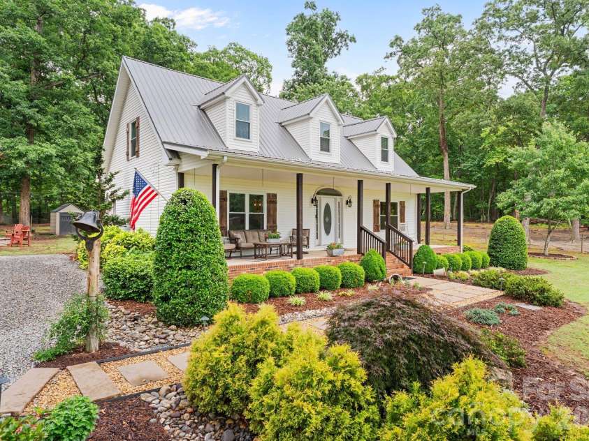 1744 Lowe Drive, Catawba, NC 28609.  MLS# CAR4384724, YatesRealty ID 27281. Front Landscaping - Day