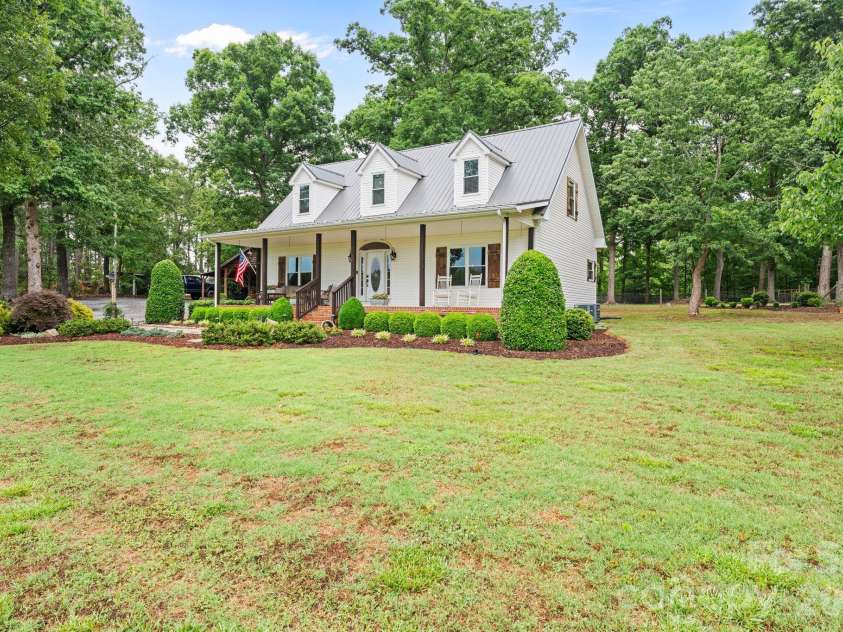 1744 Lowe Drive, Catawba, NC 28609.  MLS# CAR4384724, YatesRealty ID 27281. Front of House