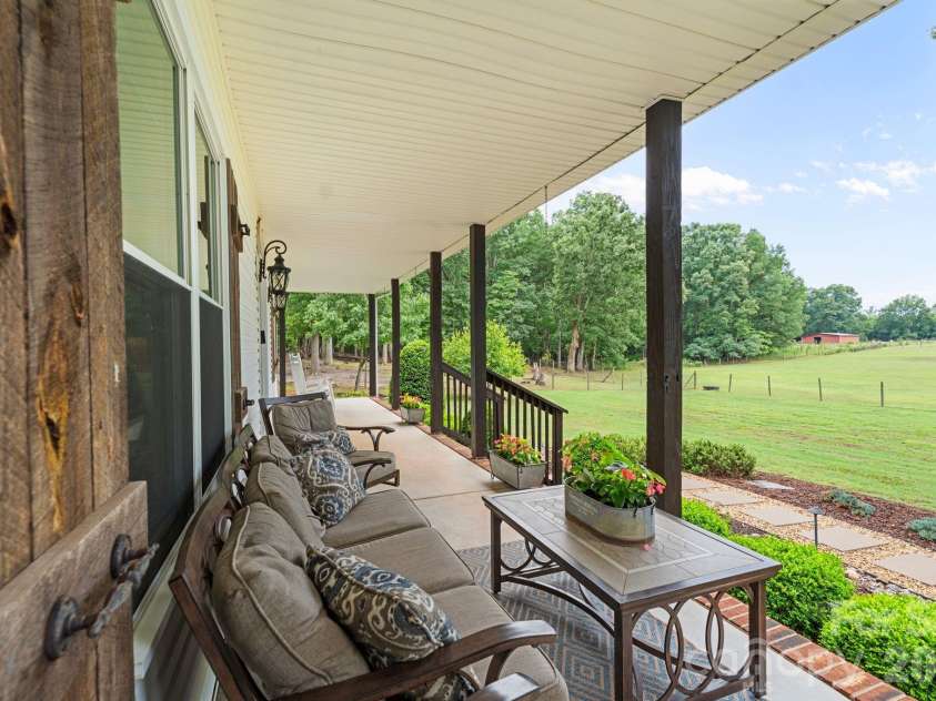 1744 Lowe Drive, Catawba, NC 28609.  MLS# CAR4384724, YatesRealty ID 27281. Front Porch