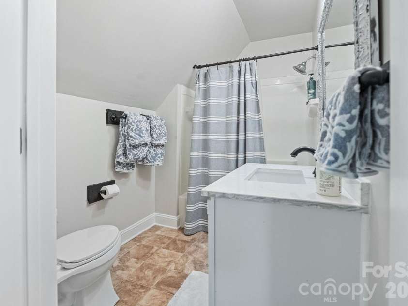 1744 Lowe Drive, Catawba, NC 28609.  MLS# CAR4384724, YatesRealty ID 27281. Full Bath Upstairs
