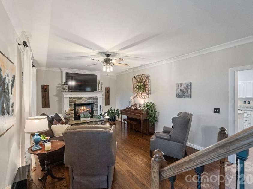 1744 Lowe Drive, Catawba, NC 28609.  MLS# CAR4384724, YatesRealty ID 27281. Living Room