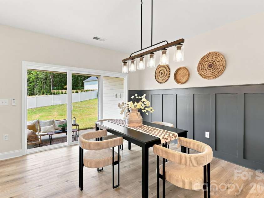 390 NC HWY 200 None, Stanfield, NC 28163.  MLS# CAR4383746, YatesRealty ID 27282. Dining area w/ accent wall