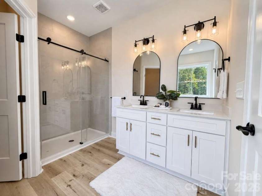 390 NC HWY 200 None, Stanfield, NC 28163.  MLS# CAR4383746, YatesRealty ID 27282. Primary ensuite full bath