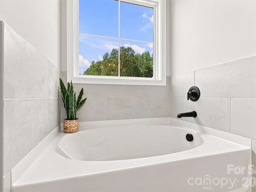390 NC HWY 200 None, Stanfield, NC 28163.  MLS# CAR4383746, YatesRealty ID 27282. Primary ensuite full bath