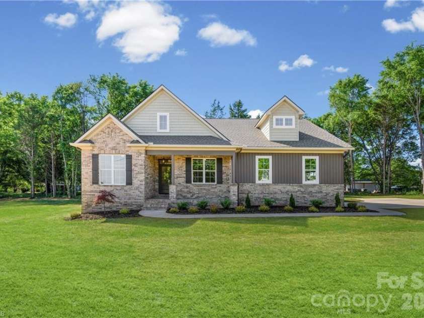 109 Frost Road, Advance, NC 27006.  MLS# CAR4388804, YatesRealty ID 27283. 