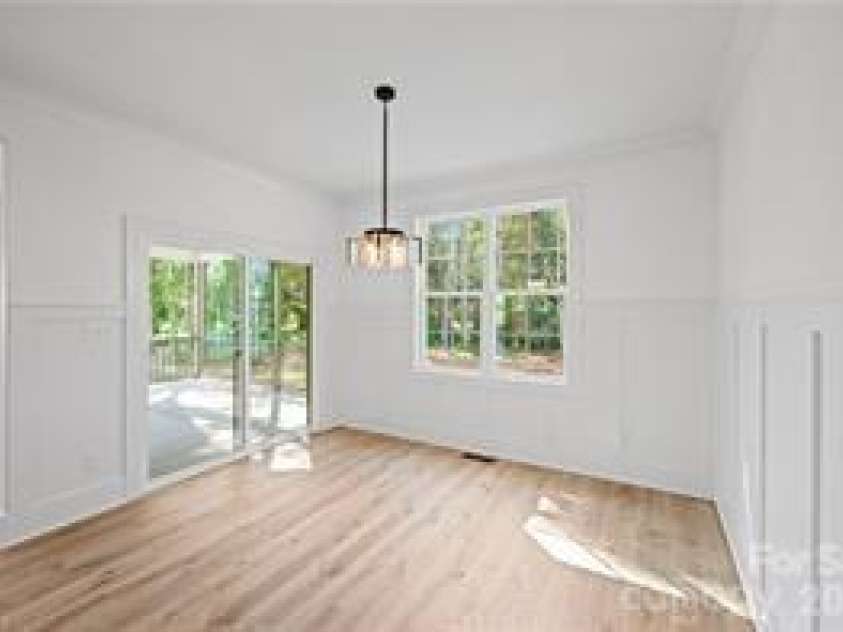109 Frost Road, Advance, NC 27006.  MLS# CAR4388804, YatesRealty ID 27283. Dining room