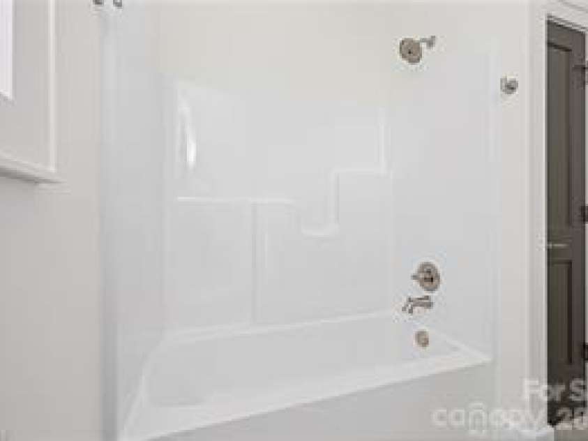 109 Frost Road, Advance, NC 27006.  MLS# CAR4388804, YatesRealty ID 27283. Hall bath