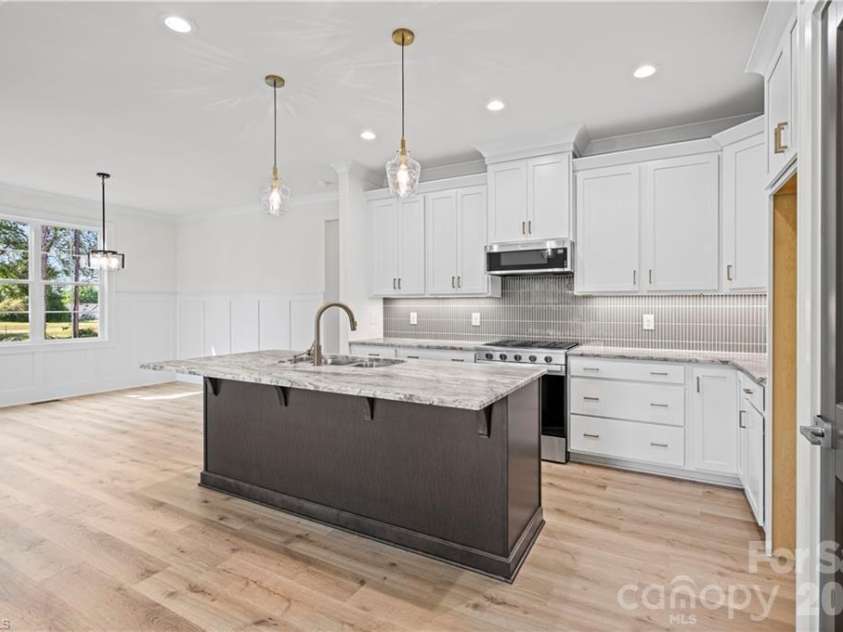 109 Frost Road, Advance, NC 27006.  MLS# CAR4388804, YatesRealty ID 27283. Kitchen