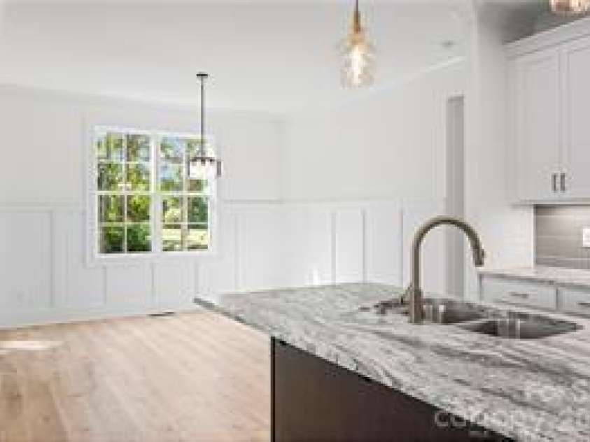 109 Frost Road, Advance, NC 27006.  MLS# CAR4388804, YatesRealty ID 27283. Kitchen