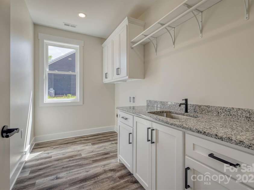 1850 US 70 None, Morganton, NC 28655.  MLS# CAR4282446, YatesRealty ID 27284. 