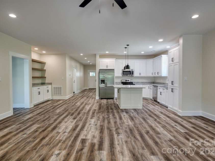 1850 US 70 None, Morganton, NC 28655.  MLS# CAR4282446, YatesRealty ID 27284. 