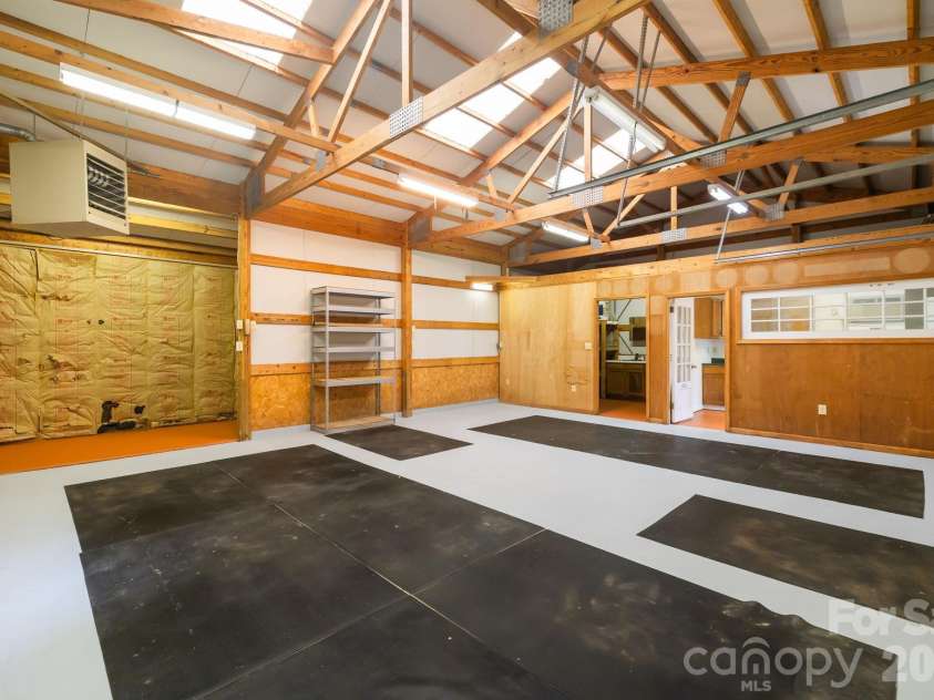 104 Willowbrook Drive, Thomasville, NC 27360.  MLS# CAR4388750, YatesRealty ID 27285. 