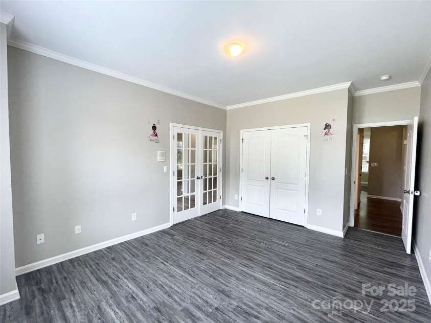 2834 Ritz Lane, Matthews, NC 28105.  MLS# CAR4278629, YatesRealty ID 27285. 