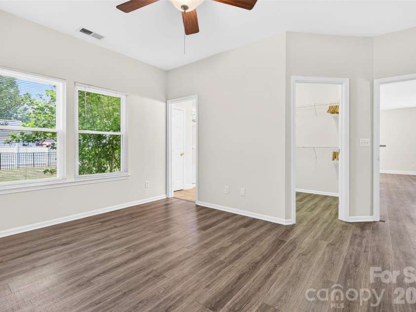 140 Gabriel Drive, Mooresville, NC 28115.  MLS# CAR4380476, YatesRealty ID 27288. 