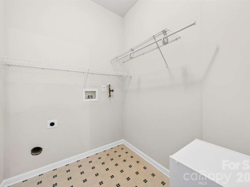 140 Gabriel Drive, Mooresville, NC 28115.  MLS# CAR4380476, YatesRealty ID 27288. Laundry
