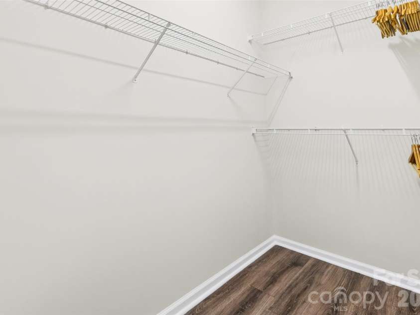 140 Gabriel Drive, Mooresville, NC 28115.  MLS# CAR4380476, YatesRealty ID 27288. Primary closet