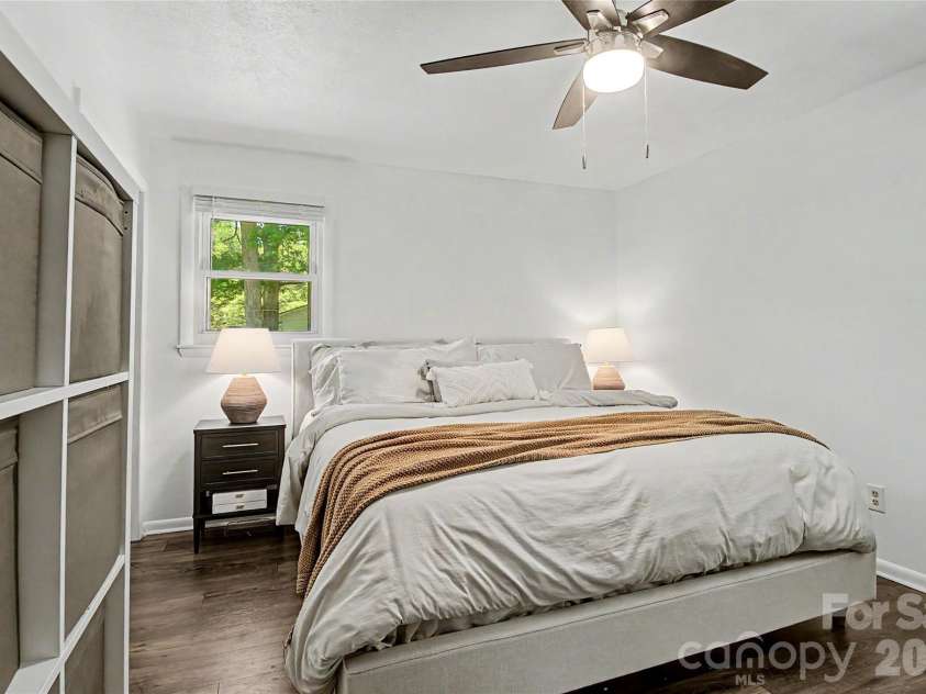 155 Chestnut Place, Arden, NC 28704.  MLS# CAR4380174, YatesRealty ID 27289. 