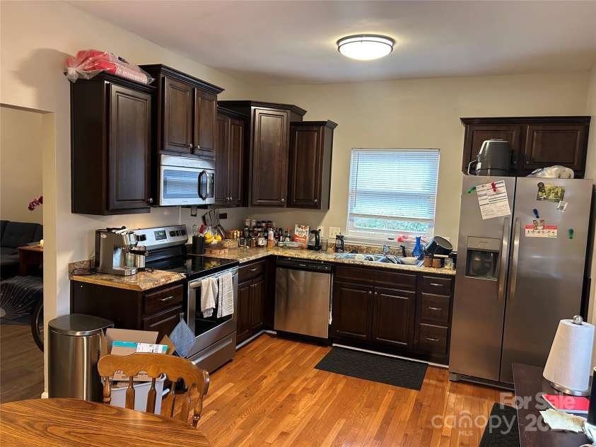 1301 Mcdowell Street, Charlotte, NC 28205.  MLS# CAR4225082, YatesRealty ID 2729. 