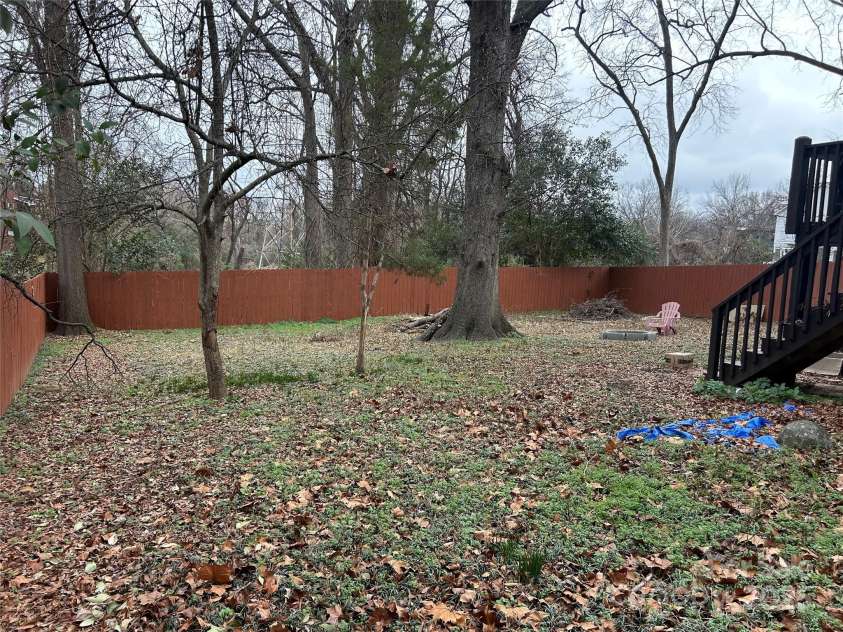 1301 Mcdowell Street, Charlotte, NC 28205.  MLS# CAR4225082, YatesRealty ID 2729. 