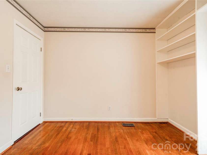 2926 Lake Drive, Shelby, NC 28152.  MLS# CAR4351975, YatesRealty ID 2729. Bedroom 3