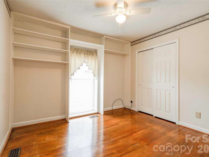 2926 Lake Drive, Shelby, NC 28152.  MLS# CAR4351975, YatesRealty ID 2729. Bedroom 3