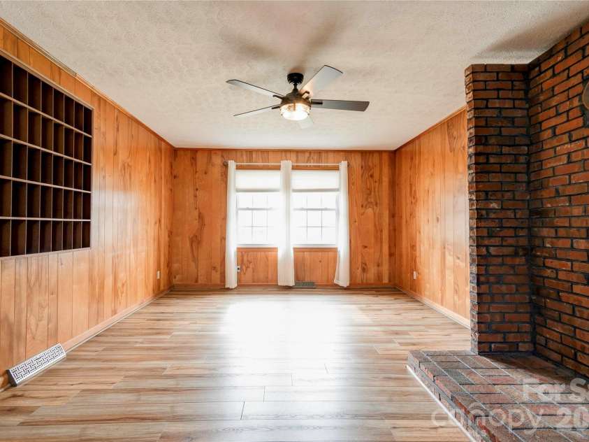 2926 Lake Drive, Shelby, NC 28152.  MLS# CAR4351975, YatesRealty ID 2729. Dining Room