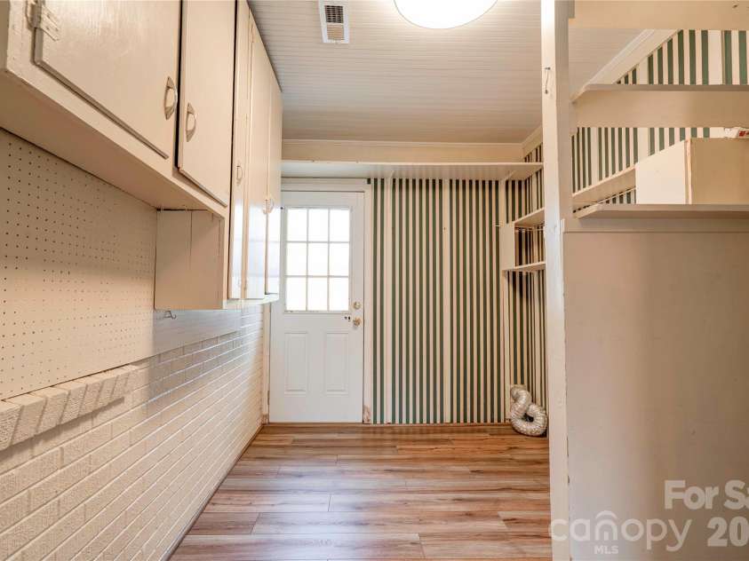 2926 Lake Drive, Shelby, NC 28152.  MLS# CAR4351975, YatesRealty ID 2729. Laundry Room