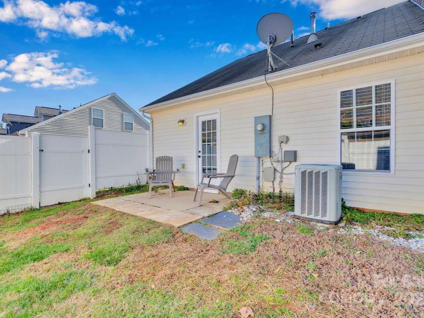 719 Waterfall Way, Clover, SC 29710.  MLS# CAR4330345, YatesRealty ID 2729. 